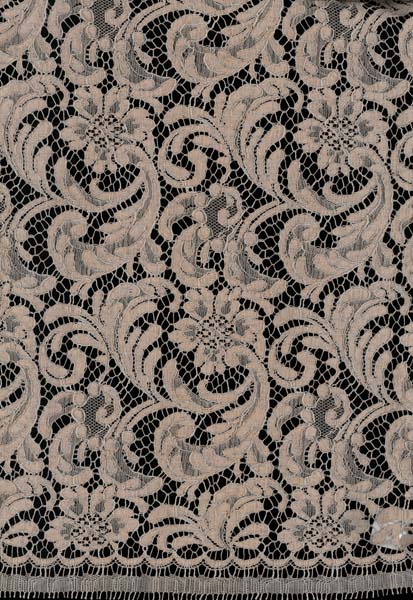 FRENCH LACE - LT TAUPE (POUDRE)